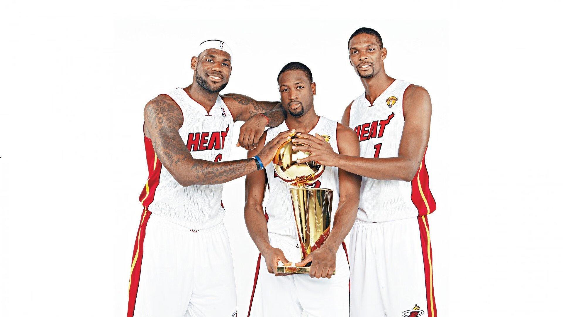 全球首届机器人竞技大赛落幕 智能运动员展现科技与运动的完美融合